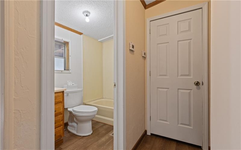 1138 Branch Rd, Mc Donald, 15057, 2 Bedroom Bedrooms, 7 Room Rooms,2 BathroomBathrooms,Residential,For Sale,Branch Rd,1775717