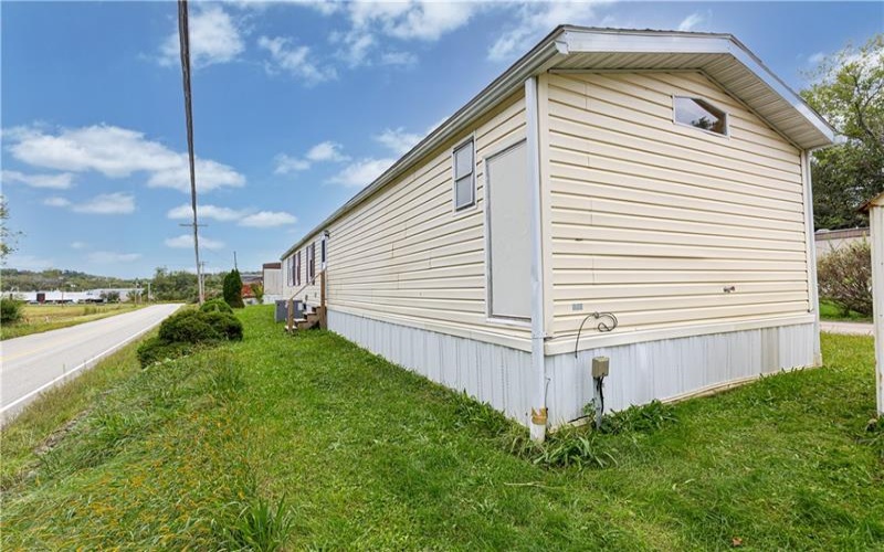 1138 Branch Rd, Mc Donald, 15057, 2 Bedroom Bedrooms, 7 Room Rooms,2 BathroomBathrooms,Residential,For Sale,Branch Rd,1775717