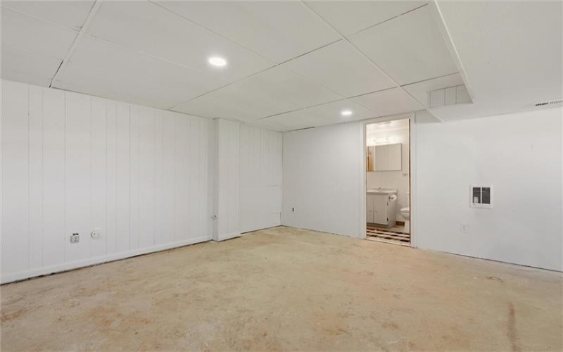 3161 Vermont Drive, Lower Burrell, 15068, 3 Bedroom Bedrooms, 8 Room Rooms,2 BathroomBathrooms,Residential,For Sale,Vermont Drive,1775853