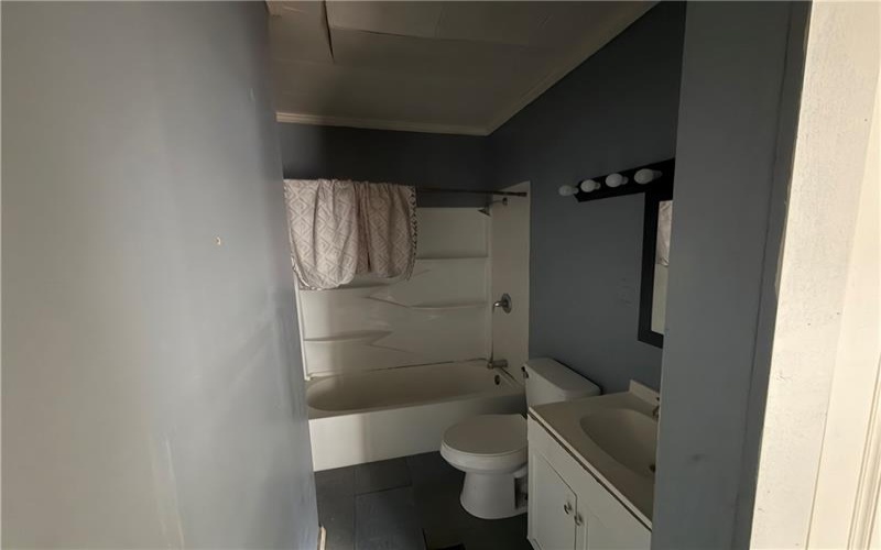608 Crest, Charleroi, 15022, 4 Bedroom Bedrooms, 6 Room Rooms,2 BathroomBathrooms,Residential,For Sale,Crest,1776133