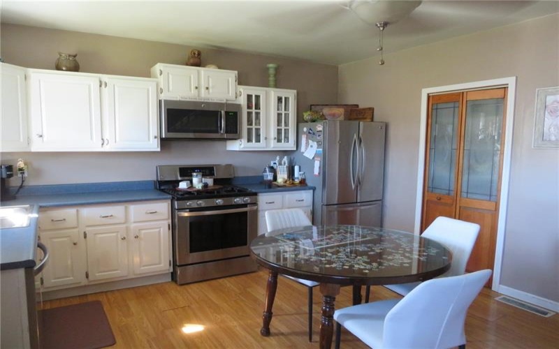 530 Chartiers Ave, Canonsburg, 15317, 3 Bedroom Bedrooms, 5 Room Rooms,2 BathroomBathrooms,Residential,For Sale,Chartiers Ave,1776281