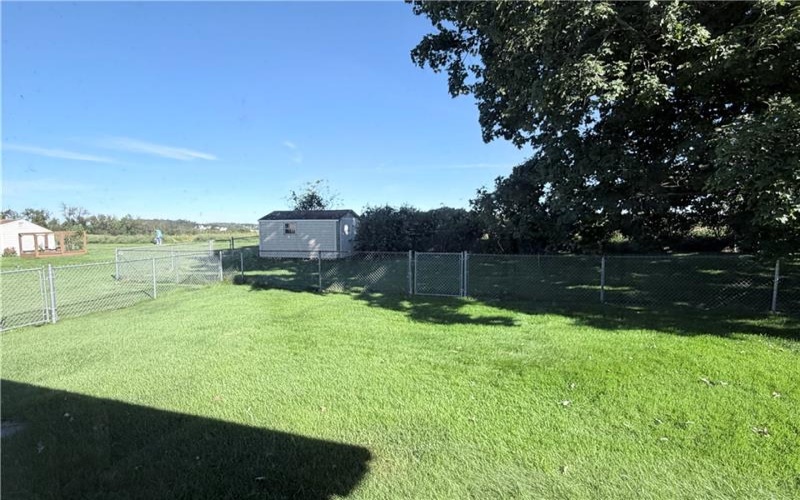 722 Courtview Dr, Greensburg, 15601, 3 Bedroom Bedrooms, ,2 BathroomBathrooms,Residential,For Sale,Courtview Dr,1776282