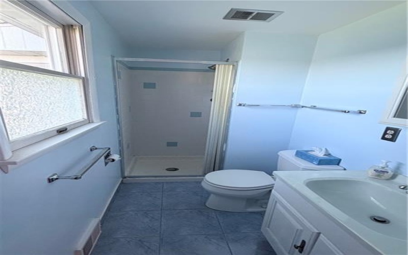 722 Courtview Dr, Greensburg, 15601, 3 Bedroom Bedrooms, ,2 BathroomBathrooms,Residential,For Sale,Courtview Dr,1776282