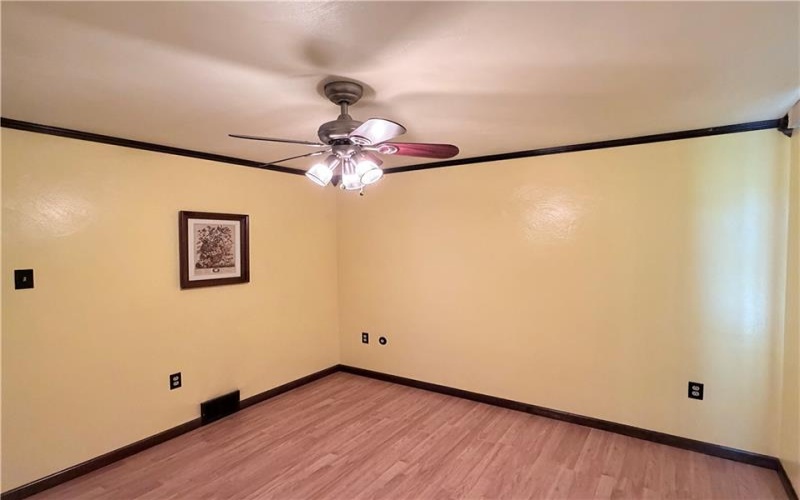 722 Courtview Dr, Greensburg, 15601, 3 Bedroom Bedrooms, ,2 BathroomBathrooms,Residential,For Sale,Courtview Dr,1776282