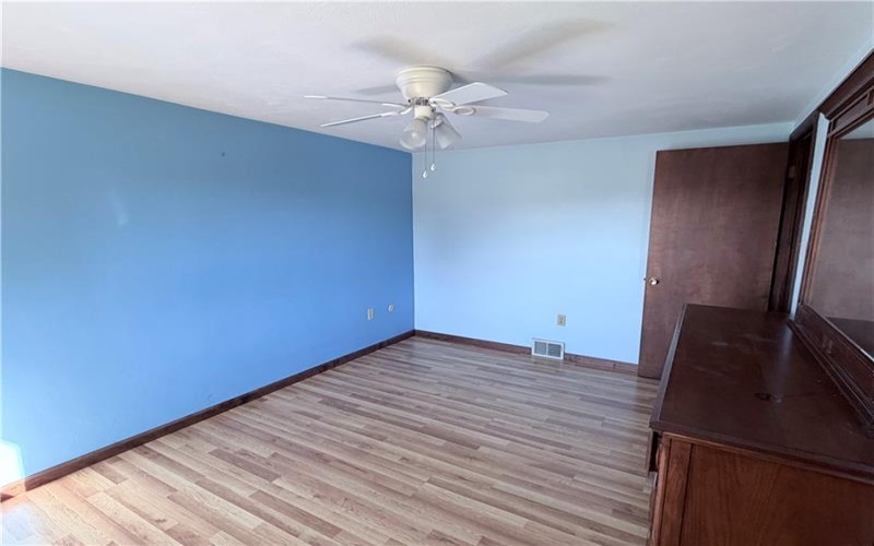 722 Courtview Dr, Greensburg, 15601, 3 Bedroom Bedrooms, ,2 BathroomBathrooms,Residential,For Sale,Courtview Dr,1776282