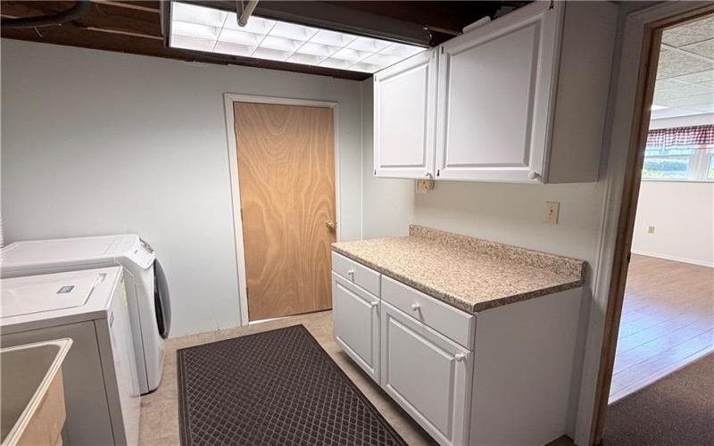 722 Courtview Dr, Greensburg, 15601, 3 Bedroom Bedrooms, ,2 BathroomBathrooms,Residential,For Sale,Courtview Dr,1776282