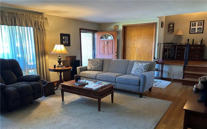 488 Toledo Drive, New Kensington, 15068, 3 Bedroom Bedrooms, 6 Room Rooms,1.1 BathroomBathrooms,Residential,For Sale,Toledo Drive,1776293