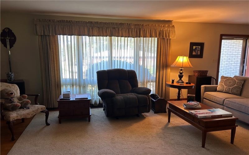 488 Toledo Drive, New Kensington, 15068, 3 Bedroom Bedrooms, 6 Room Rooms,1.1 BathroomBathrooms,Residential,For Sale,Toledo Drive,1776293