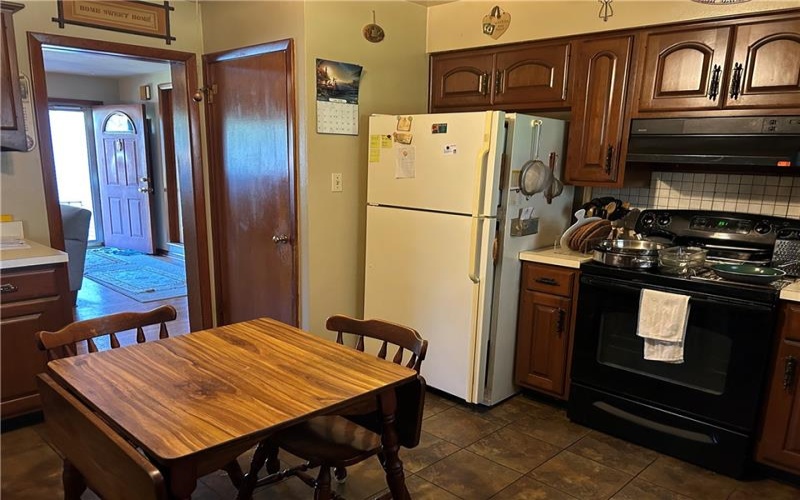 488 Toledo Drive, New Kensington, 15068, 3 Bedroom Bedrooms, 6 Room Rooms,1.1 BathroomBathrooms,Residential,For Sale,Toledo Drive,1776293