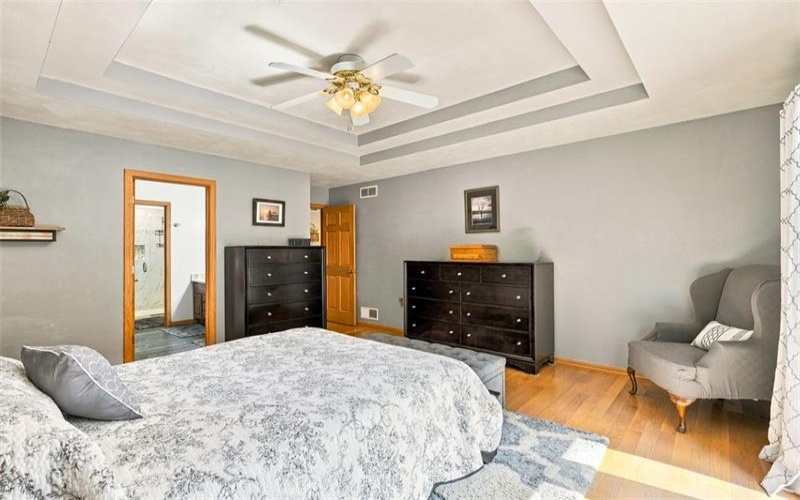 2000 Rebecca St, North Huntingdon, 15642, 4 Bedroom Bedrooms, 10 Room Rooms,3.2 BathroomBathrooms,Residential,For Sale,Rebecca St,1776307