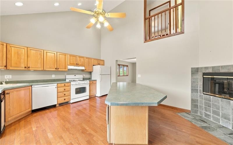 327 Sugar Run Rd, Waynesburg, 15370, 4 Bedroom Bedrooms, 11 Room Rooms,2.2 BathroomBathrooms,Residential,For Sale,Sugar Run Rd,1776358