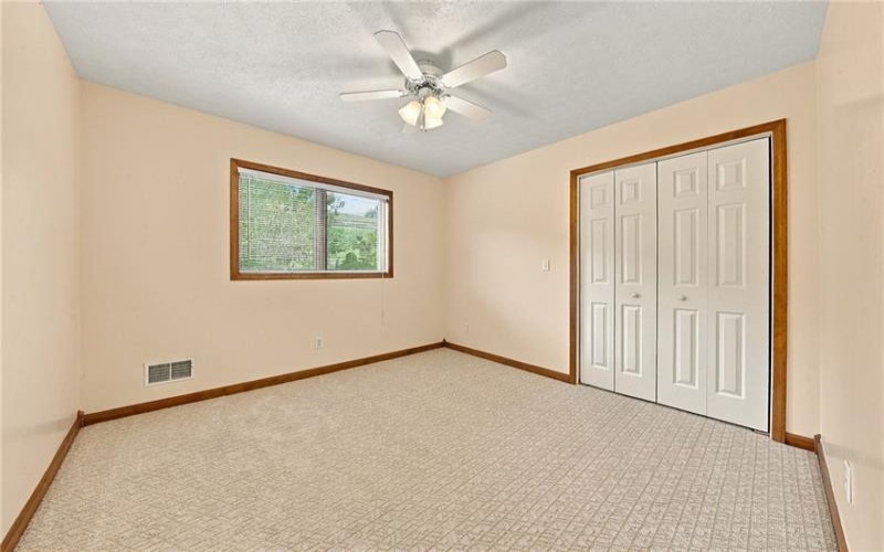 327 Sugar Run Rd, Waynesburg, 15370, 4 Bedroom Bedrooms, 11 Room Rooms,2.2 BathroomBathrooms,Residential,For Sale,Sugar Run Rd,1776358