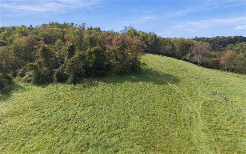 327 Sugar Run Rd, Waynesburg, 15370, 4 Bedroom Bedrooms, 11 Room Rooms,2.2 BathroomBathrooms,Residential,For Sale,Sugar Run Rd,1776358