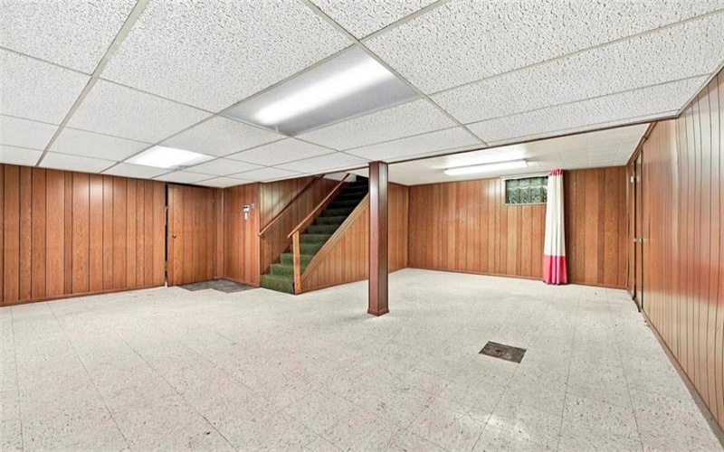 16 Rolling Hills Ave, Irwin, 15642, 3 Bedroom Bedrooms, 8 Room Rooms,1.1 BathroomBathrooms,Residential,For Sale,Rolling Hills Ave,1776366