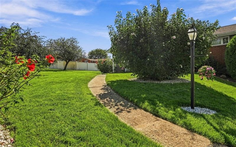 16 Rolling Hills Ave, Irwin, 15642, 3 Bedroom Bedrooms, 8 Room Rooms,1.1 BathroomBathrooms,Residential,For Sale,Rolling Hills Ave,1776366