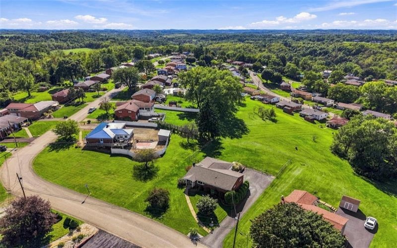 16 Rolling Hills Ave, Irwin, 15642, 3 Bedroom Bedrooms, 8 Room Rooms,1.1 BathroomBathrooms,Residential,For Sale,Rolling Hills Ave,1776366