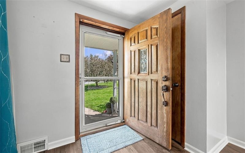 16 Rolling Hills Ave, Irwin, 15642, 3 Bedroom Bedrooms, 8 Room Rooms,1.1 BathroomBathrooms,Residential,For Sale,Rolling Hills Ave,1776366