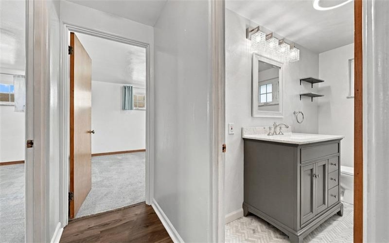 16 Rolling Hills Ave, Irwin, 15642, 3 Bedroom Bedrooms, 8 Room Rooms,1.1 BathroomBathrooms,Residential,For Sale,Rolling Hills Ave,1776366