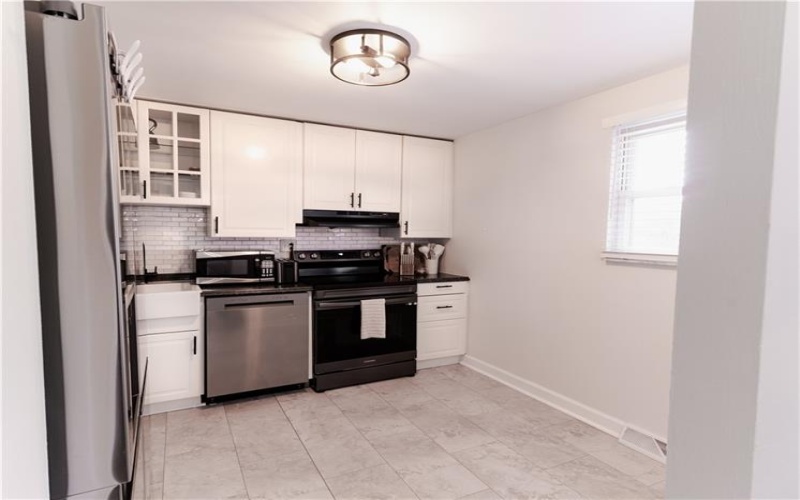 1 Fitch Ln, 15601, 15601, 3 Bedroom Bedrooms, 9 Room Rooms,1.1 BathroomBathrooms,Residential,For Sale,Fitch Ln,1776369