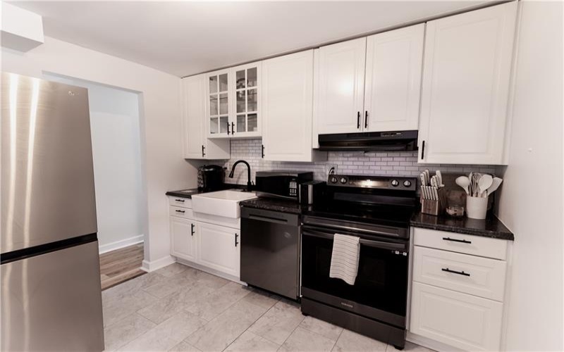1 Fitch Ln, 15601, 15601, 3 Bedroom Bedrooms, 9 Room Rooms,1.1 BathroomBathrooms,Residential,For Sale,Fitch Ln,1776369