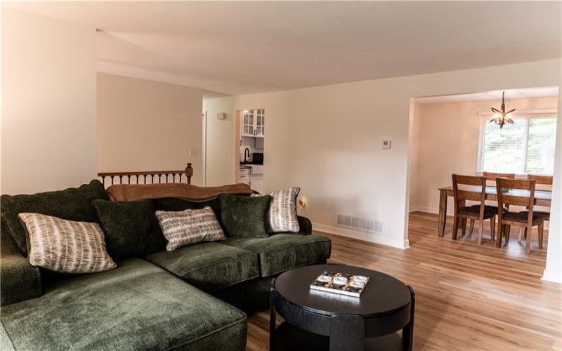 1 Fitch Ln, 15601, 15601, 3 Bedroom Bedrooms, 9 Room Rooms,1.1 BathroomBathrooms,Residential,For Sale,Fitch Ln,1776369