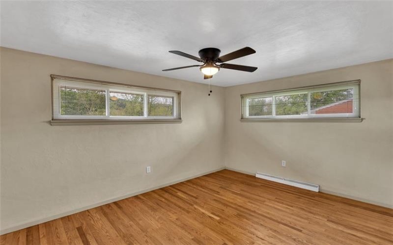 303 Pine Dr, New Stanton, 15672, 3 Bedroom Bedrooms, 8 Room Rooms,1.1 BathroomBathrooms,Residential,For Sale,Pine Dr,1776377