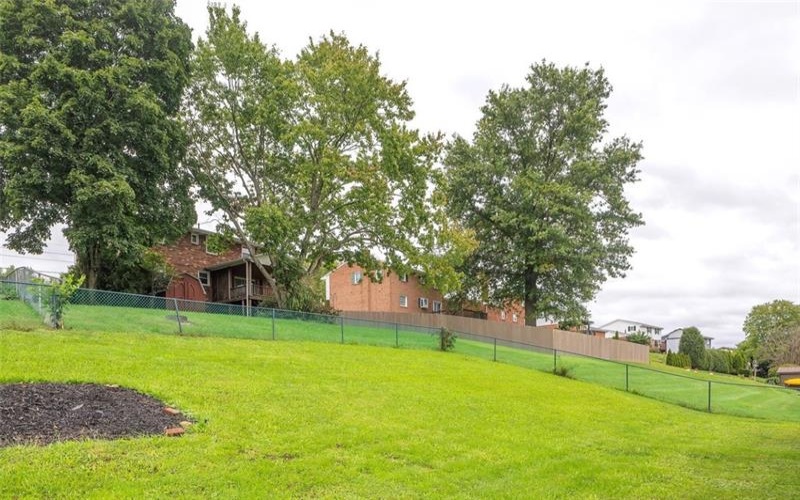 303 Pine Dr, New Stanton, 15672, 3 Bedroom Bedrooms, 8 Room Rooms,1.1 BathroomBathrooms,Residential,For Sale,Pine Dr,1776377