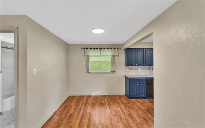 303 Pine Dr, New Stanton, 15672, 3 Bedroom Bedrooms, 8 Room Rooms,1.1 BathroomBathrooms,Residential,For Sale,Pine Dr,1776377
