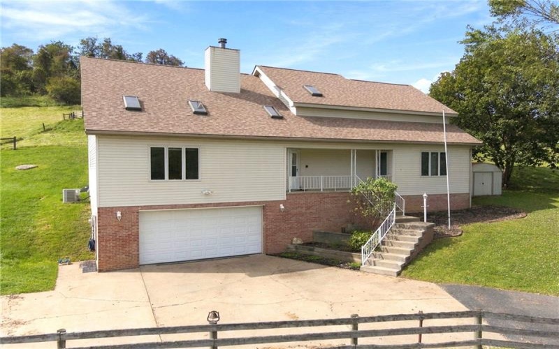 327 Sugar Run Rd, Waynesburg, 15370, 4 Bedroom Bedrooms, ,2.2 BathroomBathrooms,Farm-acreage-lot,For Sale,6 Stall Barn, 2 Run-ins,Sugar Run Rd,1776380