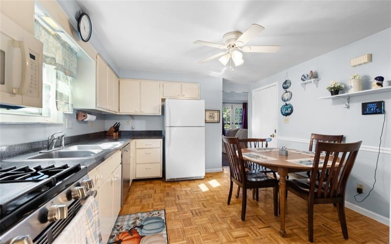 3330 Shady Drive, Murrysville, 15668, 5 Bedroom Bedrooms, 10 Room Rooms,2.1 BathroomBathrooms,Residential,For Sale,Shady Drive,1776397