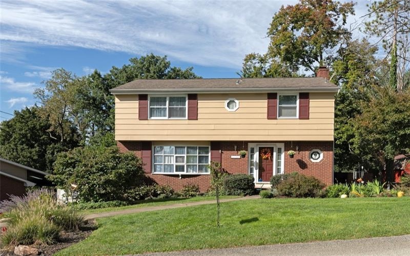 3330 Shady Drive, Murrysville, 15668, 5 Bedroom Bedrooms, 10 Room Rooms,2.1 BathroomBathrooms,Residential,For Sale,Shady Drive,1776397