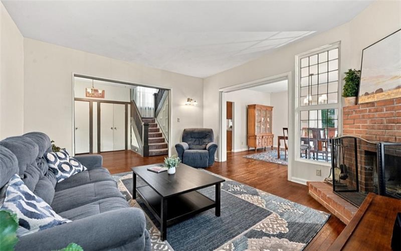 123 Freeport, Delmont, 15626, 4 Bedroom Bedrooms, 10 Room Rooms,1.1 BathroomBathrooms,Residential,For Sale,Freeport,1776404