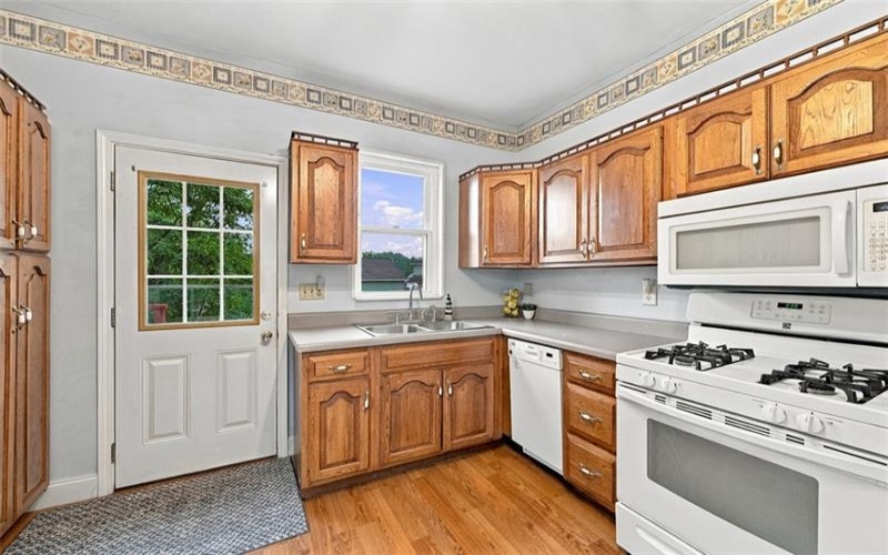 123 Freeport, Delmont, 15626, 4 Bedroom Bedrooms, 10 Room Rooms,1.1 BathroomBathrooms,Residential,For Sale,Freeport,1776404
