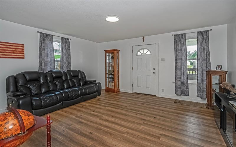 722 Giffin AVENUE, Canonsburg, 15317, 3 Bedroom Bedrooms, ,1.1 BathroomBathrooms,Residential,For Sale,Giffin,1770452