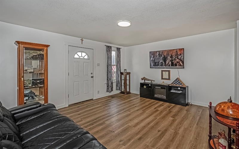 722 Giffin AVENUE, Canonsburg, 15317, 3 Bedroom Bedrooms, ,1.1 BathroomBathrooms,Residential,For Sale,Giffin,1770452