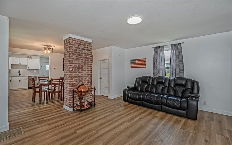 722 Giffin AVENUE, Canonsburg, 15317, 3 Bedroom Bedrooms, ,1.1 BathroomBathrooms,Residential,For Sale,Giffin,1770452