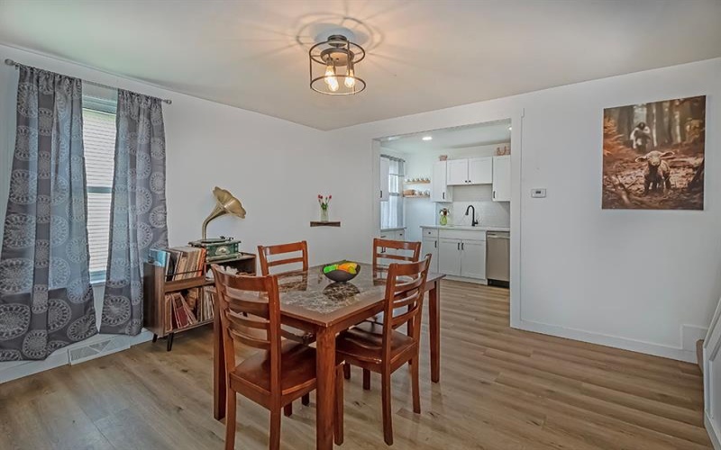 722 Giffin AVENUE, Canonsburg, 15317, 3 Bedroom Bedrooms, ,1.1 BathroomBathrooms,Residential,For Sale,Giffin,1770452
