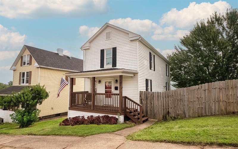 722 Giffin AVENUE, Canonsburg, 15317, 3 Bedroom Bedrooms, ,1.1 BathroomBathrooms,Residential,For Sale,Giffin,1770452