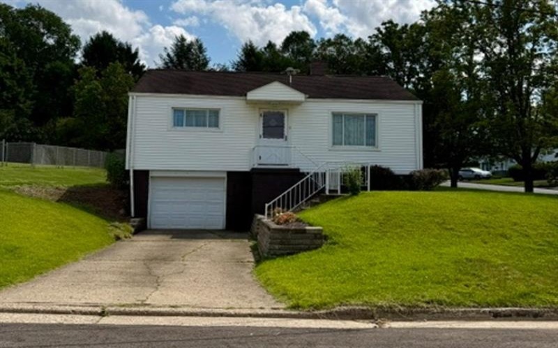 1 Anderson Court, Monessen, 15062, 2 Bedroom Bedrooms, 4 Room Rooms,1 BathroomBathrooms,Residential,For Sale,Anderson Court,1771381