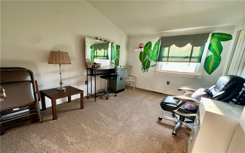 108 N. 1st St, Masontown, 15461, 3 Bedroom Bedrooms, ,2.1 BathroomBathrooms,Residential,For Sale,N. 1st St,1774320