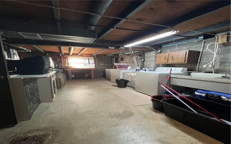 108 N. 1st St, Masontown, 15461, 3 Bedroom Bedrooms, ,2.1 BathroomBathrooms,Residential,For Sale,N. 1st St,1774320