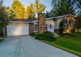 410 MATTY DRIVE, ROSTRAVER, 15012, 4 Bedroom Bedrooms, 10 Room Rooms,3 BathroomBathrooms,Residential,For Sale,MATTY DRIVE,1776447