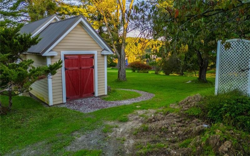 410 MATTY DRIVE, ROSTRAVER, 15012, 4 Bedroom Bedrooms, 10 Room Rooms,3 BathroomBathrooms,Residential,For Sale,MATTY DRIVE,1776447