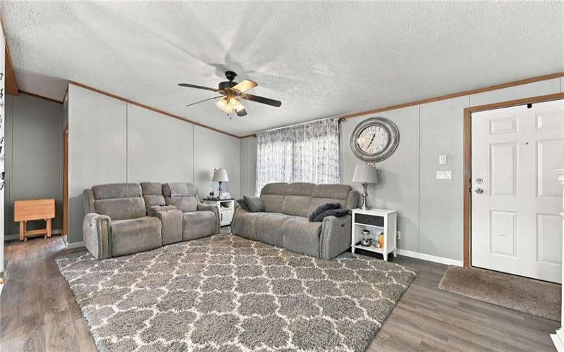 208 KNIGHT DRIVE, ROSTRAVER, 15012, 3 Bedroom Bedrooms, 5 Room Rooms,2 BathroomBathrooms,Residential,For Sale,KNIGHT DRIVE,1775486