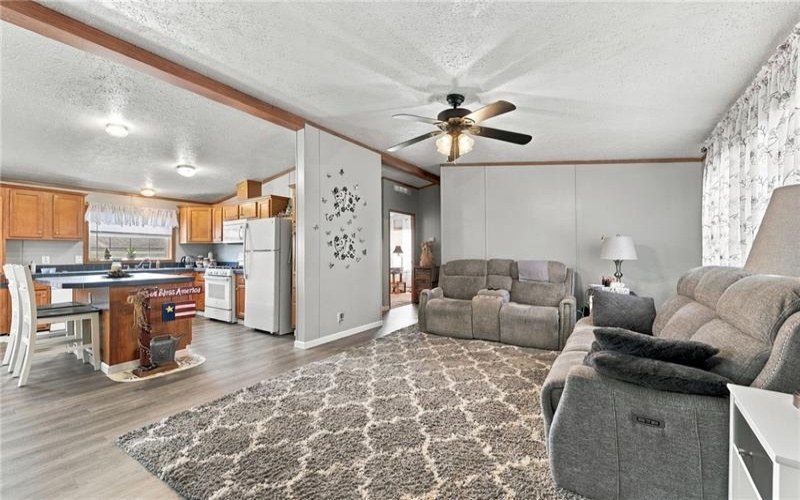 208 KNIGHT DRIVE, ROSTRAVER, 15012, 3 Bedroom Bedrooms, 5 Room Rooms,2 BathroomBathrooms,Residential,For Sale,KNIGHT DRIVE,1775486