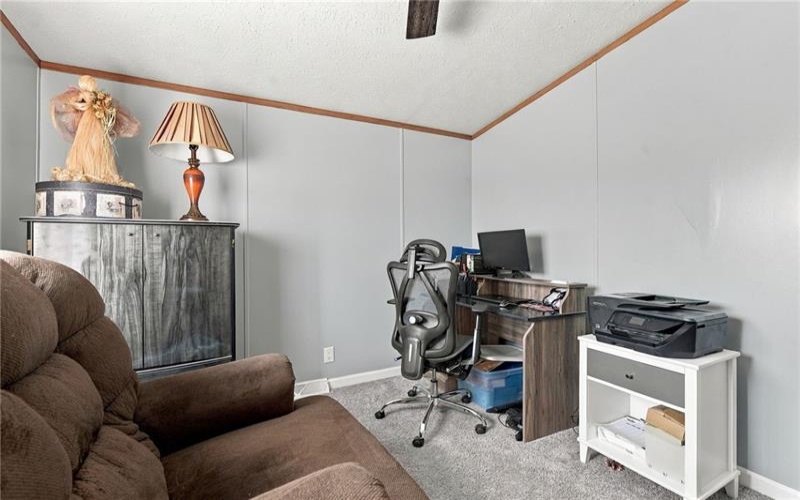 208 KNIGHT DRIVE, ROSTRAVER, 15012, 3 Bedroom Bedrooms, 5 Room Rooms,2 BathroomBathrooms,Residential,For Sale,KNIGHT DRIVE,1775486