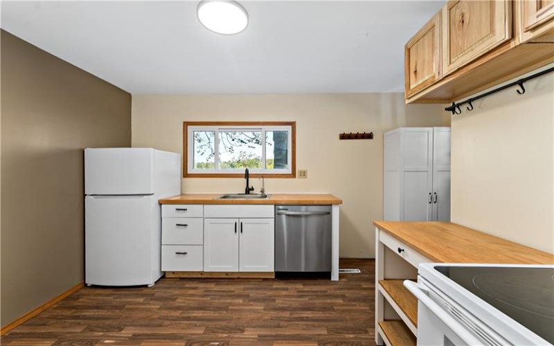 358 Municipal Dr, Rostraver, 15012, 1 Bedroom Bedrooms, ,1 BathroomBathrooms,Residential,For Sale,Municipal Dr,1776464