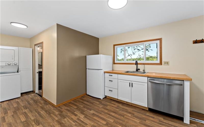 358 Municipal Dr, Rostraver, 15012, 1 Bedroom Bedrooms, ,1 BathroomBathrooms,Residential,For Sale,Municipal Dr,1776464