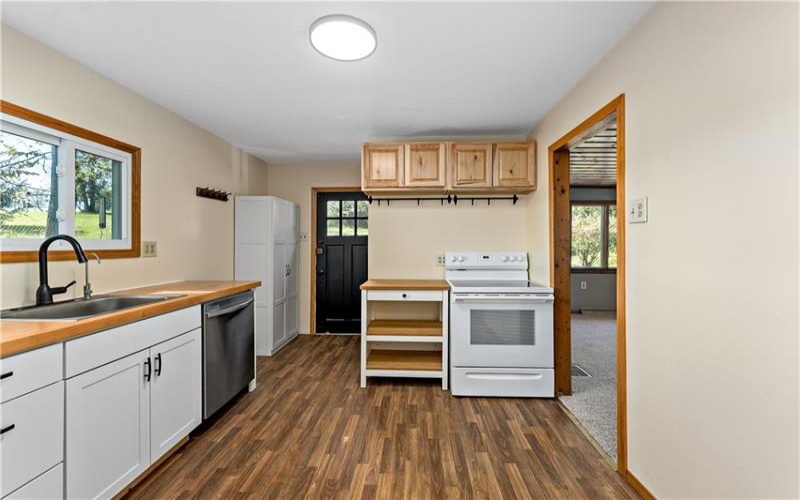 358 Municipal Dr, Rostraver, 15012, 1 Bedroom Bedrooms, ,1 BathroomBathrooms,Residential,For Sale,Municipal Dr,1776464