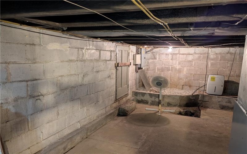 345 THORNTON RD, Brownsville, 15417, 2 Bedroom Bedrooms, ,1 BathroomBathrooms,Residential,For Sale,THORNTON RD,1776480
